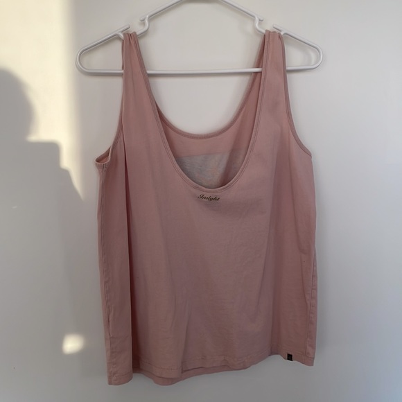 Graphic Insight top - Picture 2 of 4